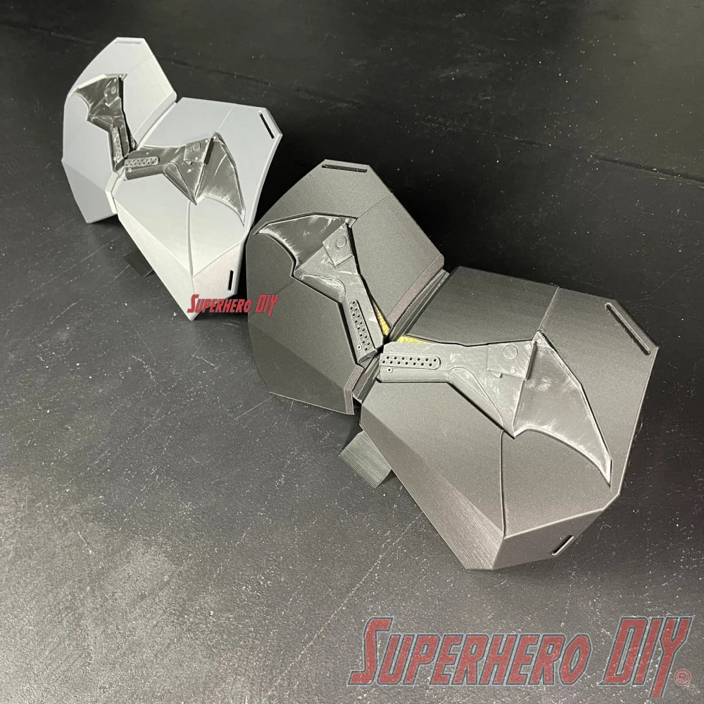 3D PRINTABLE Digital STL File | The Batman 2022 Chest Armor for Cosplay or Display | Magnetic Chest Logo for 2022 Batman costume - Superhero DIY