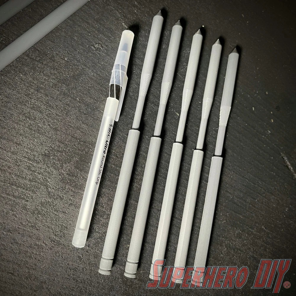 The Batman Gauntlet Darts | 10-pack Bat grapple darts for the 2022 Batman costume | 3D-printed plastic Batman cosplay prop replica - Superhero DIY