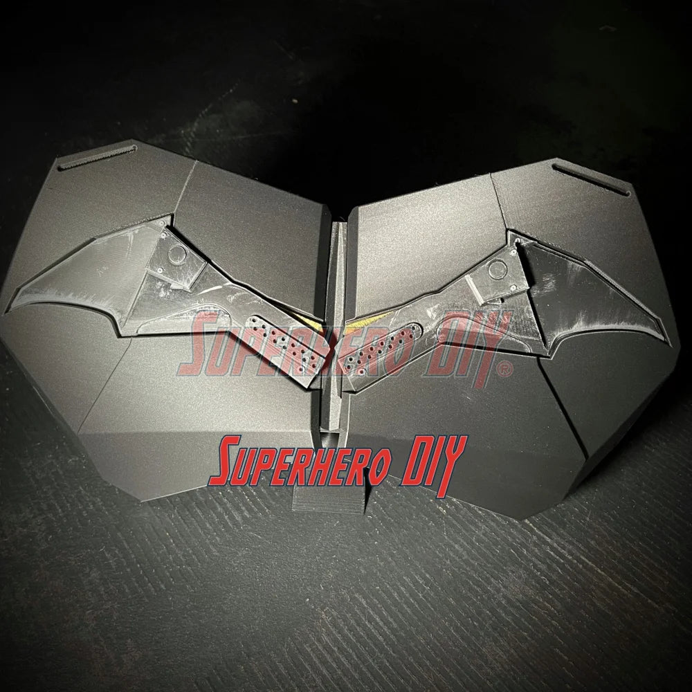 The Batman 2022 Chest Armor for Cosplay or Display | Magnetic Chest Logo for 2022 Batman costume | 3D-printed plastic Batman prop - Superhero DIY