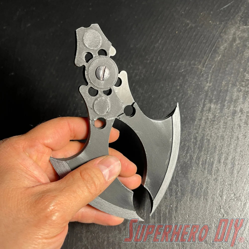 MAGNETIC Folding Batarang Arkham Knight Batman Cosplay Halloween Prop - opens and locks with just a flick of the wrist! - Superhero DIY