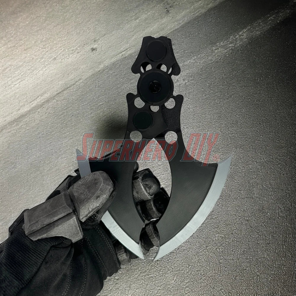 MAGNETIC Folding Bat Thingy Cosplay Prop - opens and locks with just a flick of the wrist! - Superhero DIY
