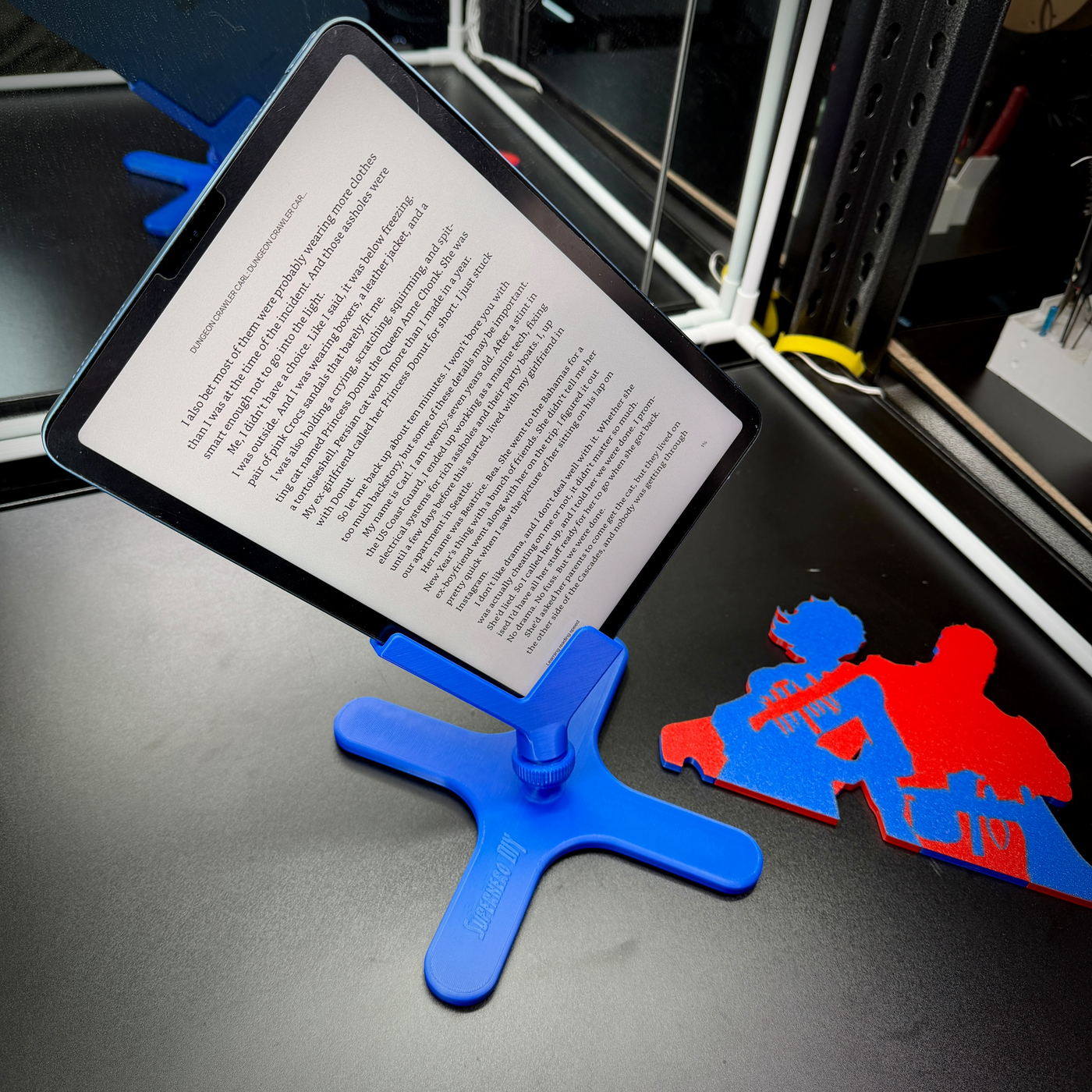 Hands-free Kindle bed holder supporting an iPad Air, ideal for comfortable reading in bed.