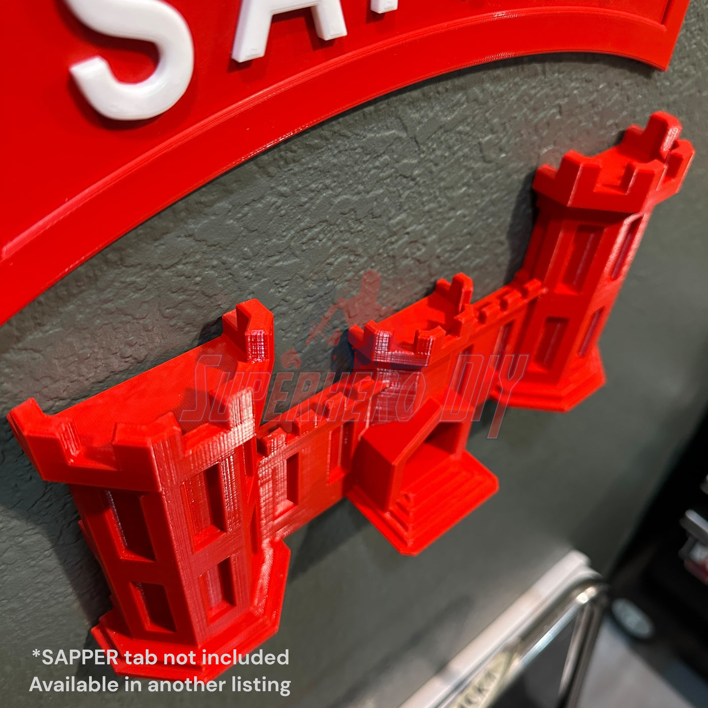 Wall-mountable Army Engineer Castle display in red for easy home decor