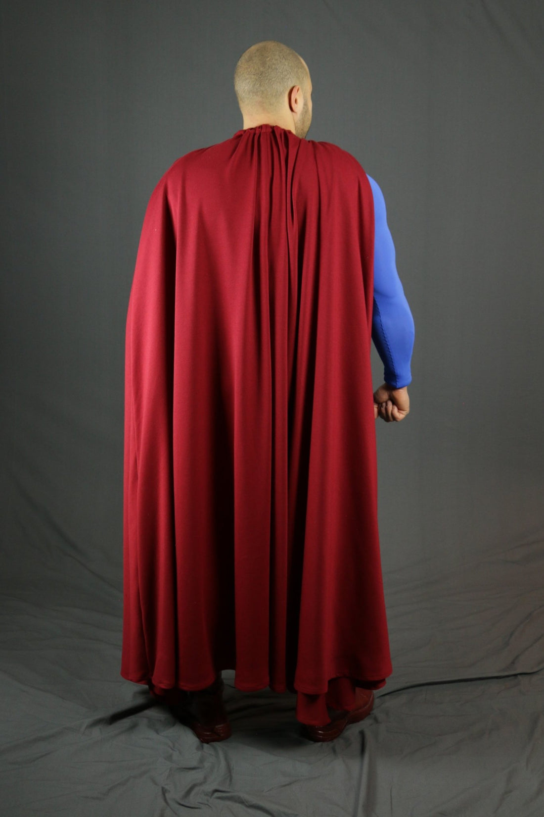 A bigger, BETTER Superman cape - SuperheroDIY