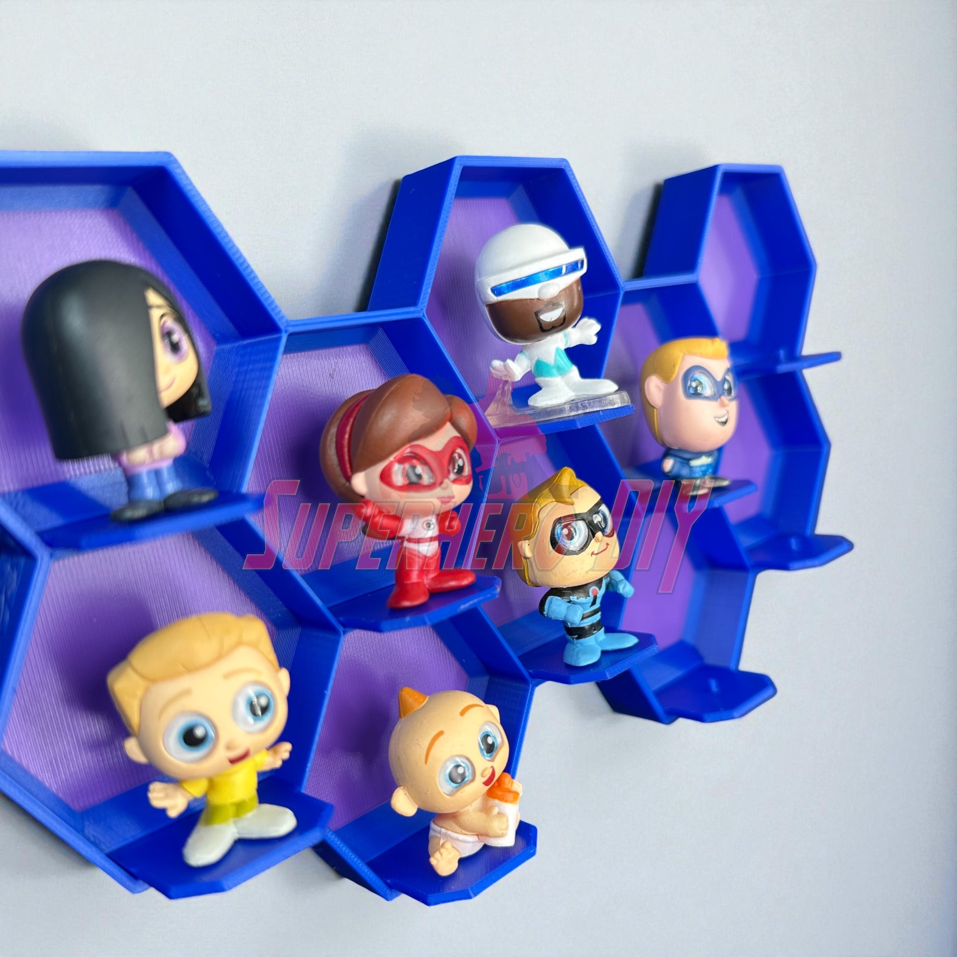 10-Cell honeycomb display for Disney Doorables with mini figures showcasing organized collection