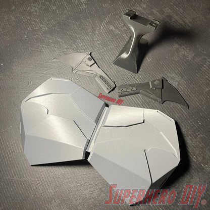 3D PRINTABLE Digital STL File | The Batman 2022 Chest Armor for Cosplay or Display | Magnetic Chest Logo for 2022 Batman costume - Superhero DIY