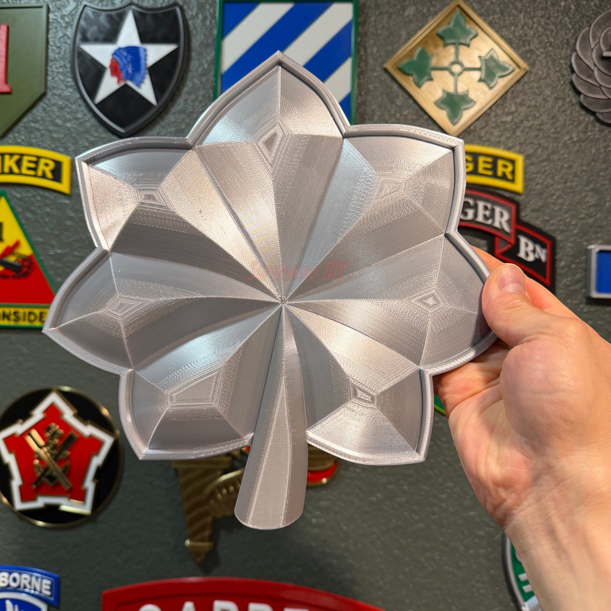 Lieutenant Colonel commander rank insignia in shiny silver PLA design, ideal for display or gifts.