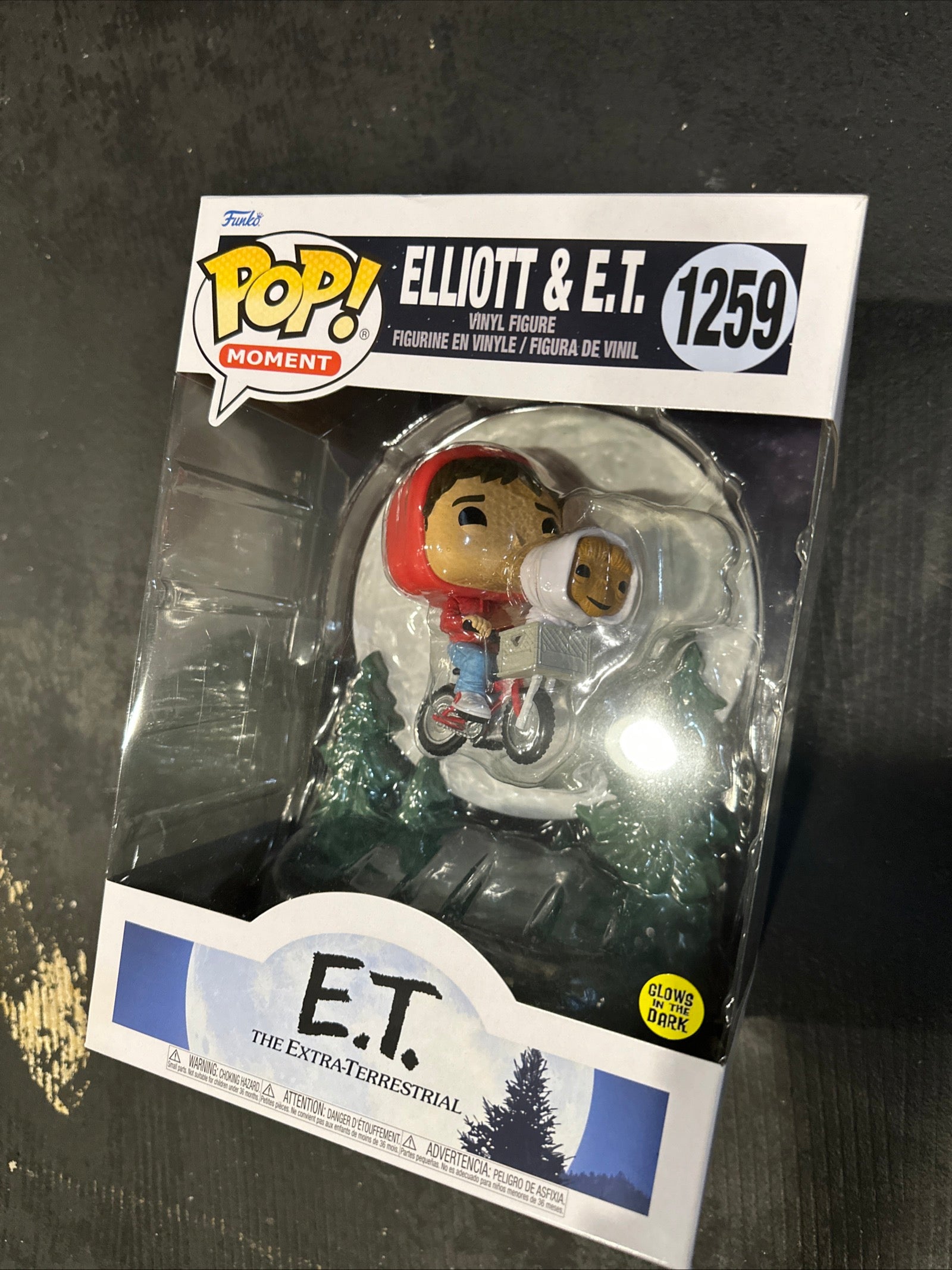 Share Funko Pop! Moments: E.T. the Extra-Terrestrial - Elliot & E.T. GITD for sale - Superhero DIY