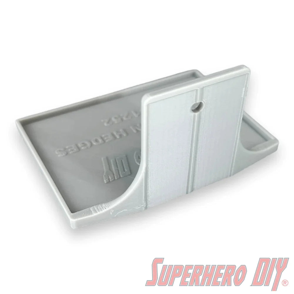 Check out the Floating Shelf for Homer in Hedges #1252 | Out of box wall display shelf from Superhero DIY! The perfect solution for only $6.99