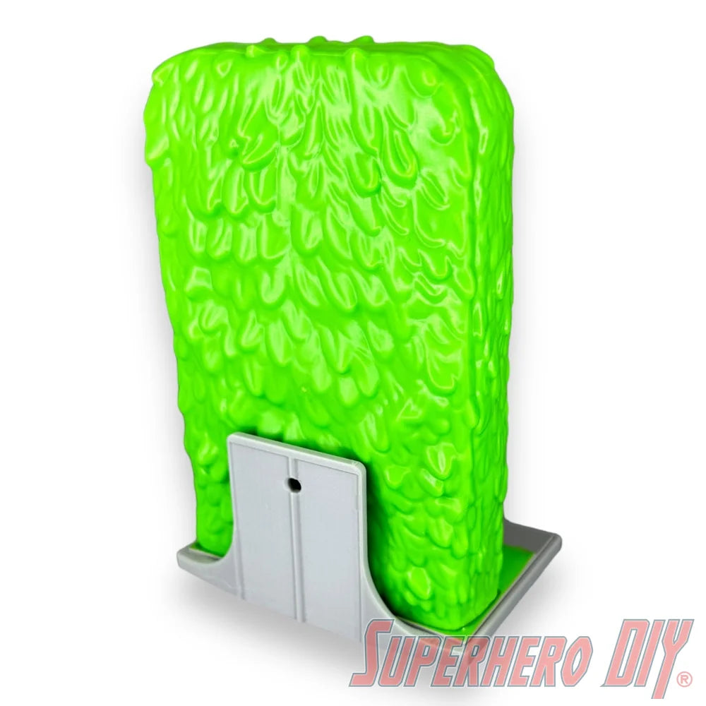 Check out the Floating Shelf for Homer in Hedges #1252 | Out of box wall display shelf from Superhero DIY! The perfect solution for only $6.99