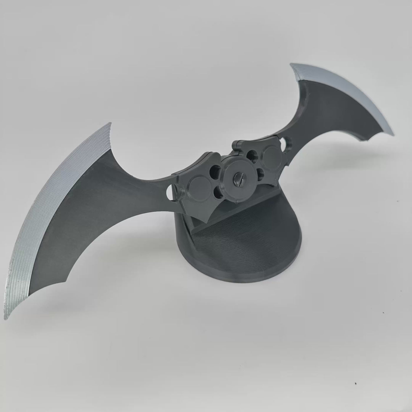 MAGNETIC Folding Bat Thingy Cosplay Prop - opens and locks with just a flick of the wrist! - Superhero DIY