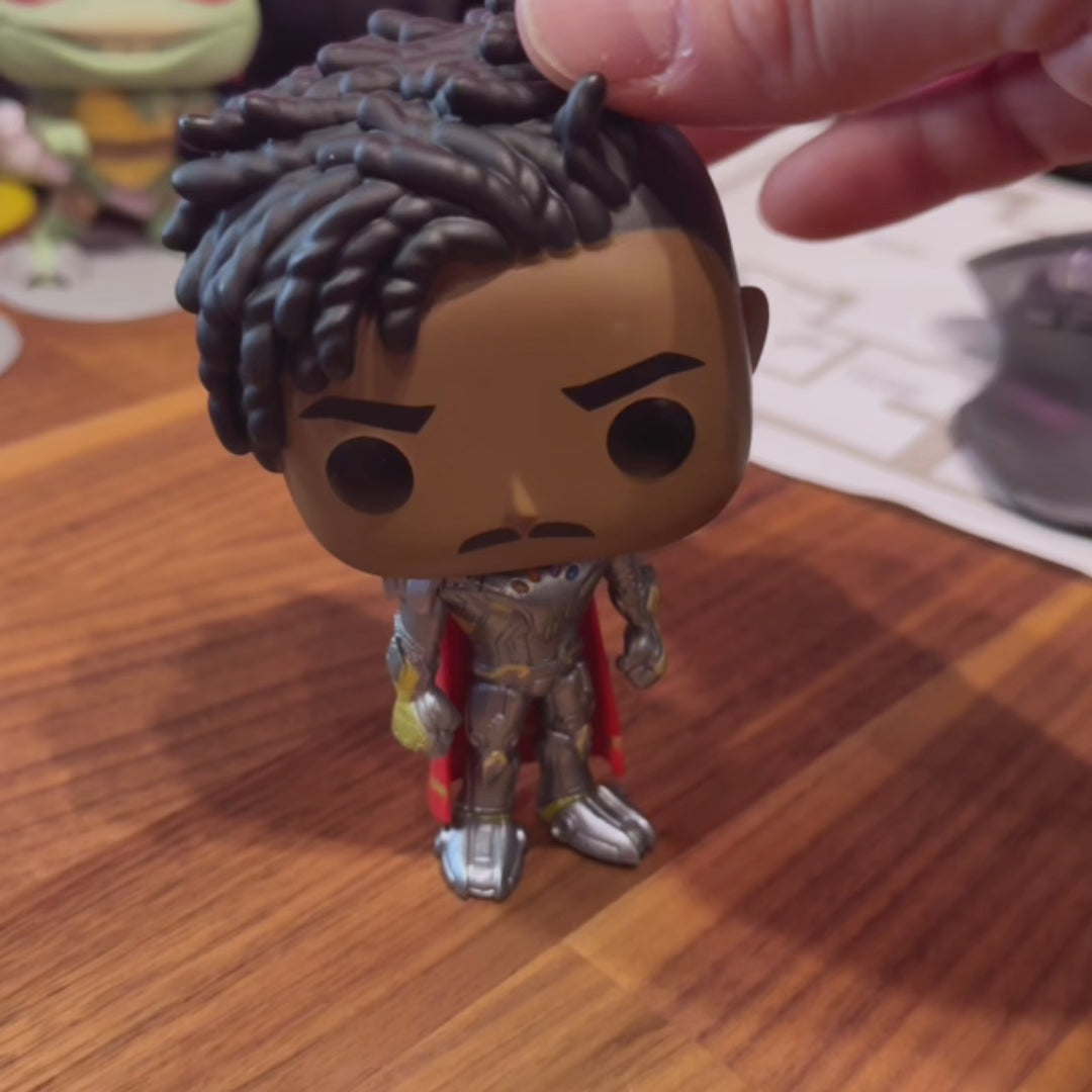 Prevent your funko pops from falling over with the Superhero DIY Foot Holder for Funko Pops! Keeps them standing