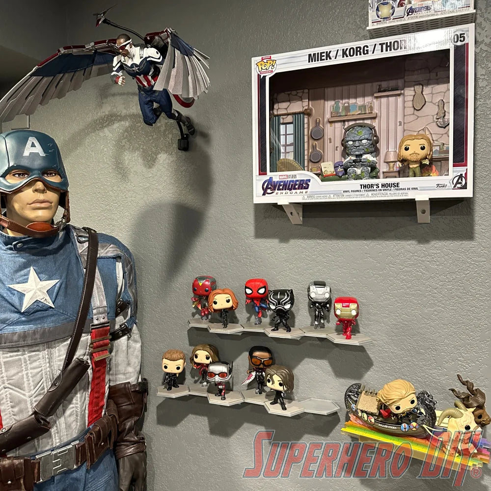 Wall Mount for Funko Pop! Moments Deluxe NATIONAL LAMPOON'S CHRISTMAS VACATION - Superhero DIY